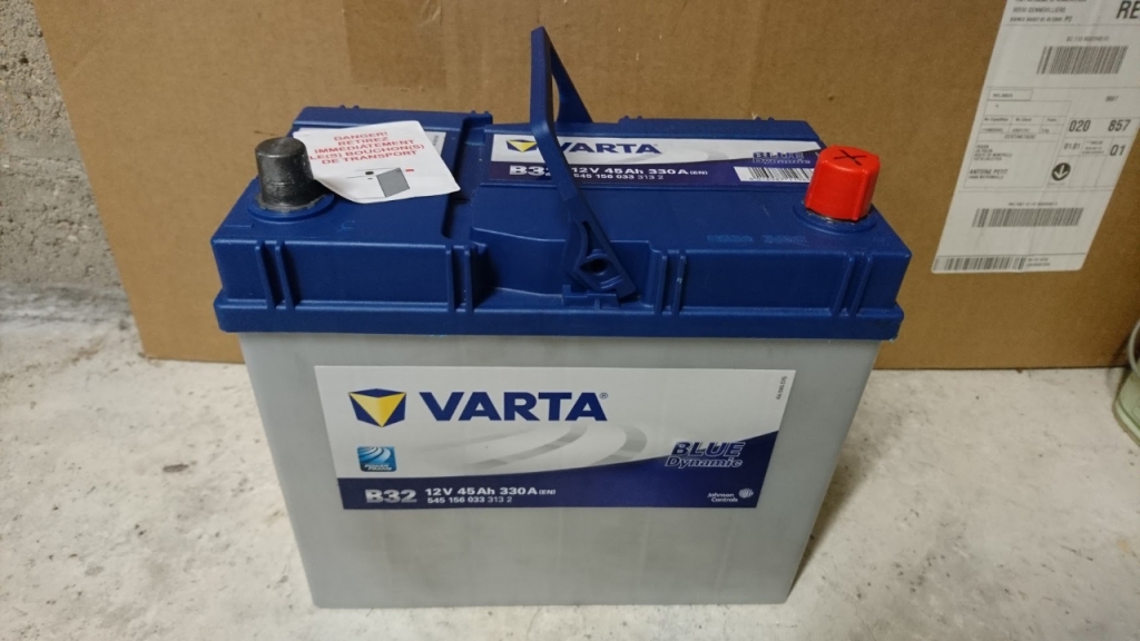 VARTA B32 Blue Dynamic Autobatterie 45Ah 545 156 033